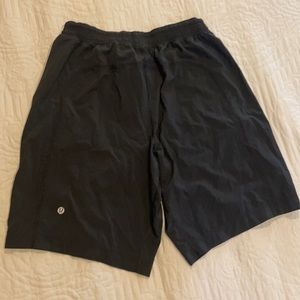 Lululemon Pace Breaker Linerless 9” Shorts with inner tag